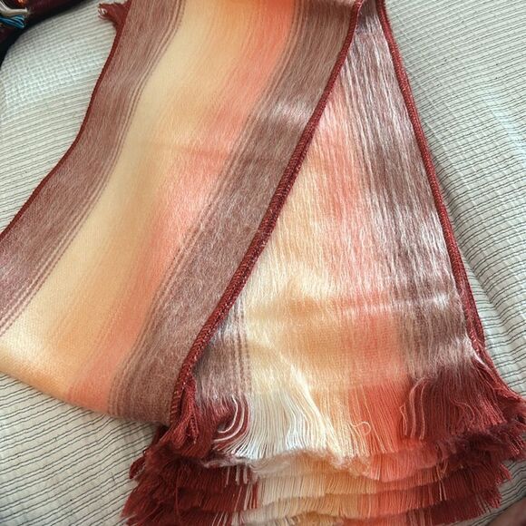 Beautiful alpaca scarf from Ecuador so soft and warm! - Picture 11 of 11